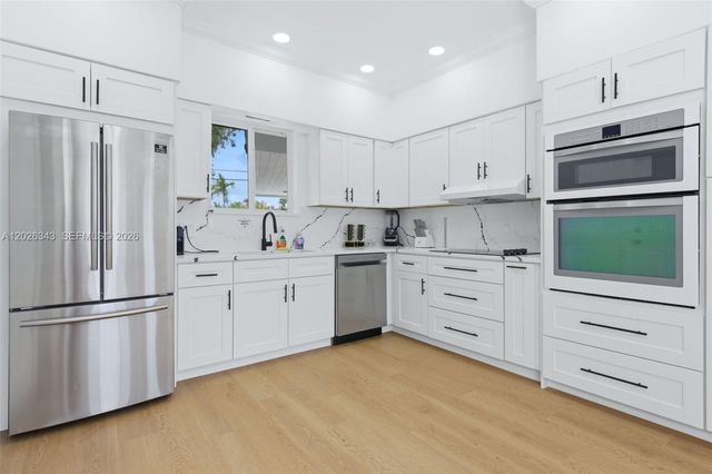 1510 S Treasure Dr SINGLE, North Bay Village, FL 33141