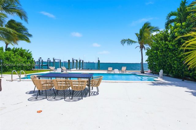 1510 S Treasure Dr SINGLE, North Bay Village, FL 33141