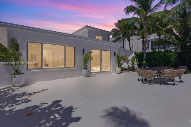 1510 S Treasure Dr SINGLE, North Bay Village, FL 33141