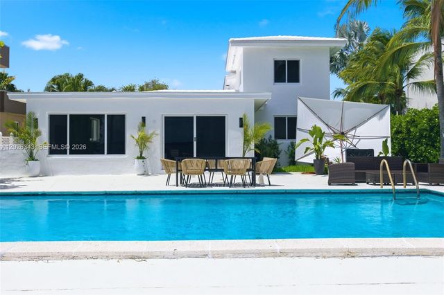 1510 S Treasure Dr SINGLE, North Bay Village, FL 33141
