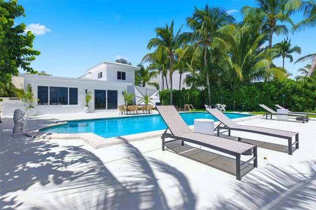 1510 S Treasure Dr SINGLE, North Bay Village, FL 33141