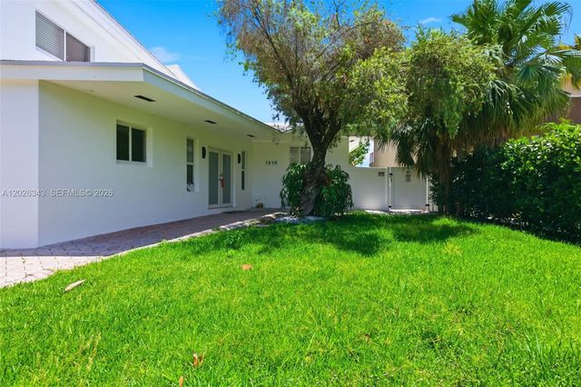 1510 S Treasure Dr SINGLE, North Bay Village, FL 33141