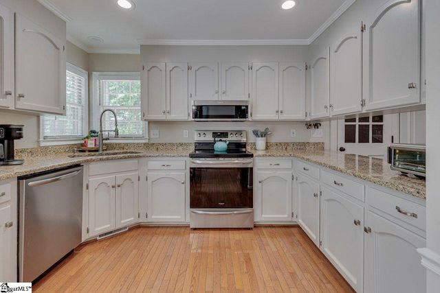302 Sagramore Lane, Simpsonville, SC 29681