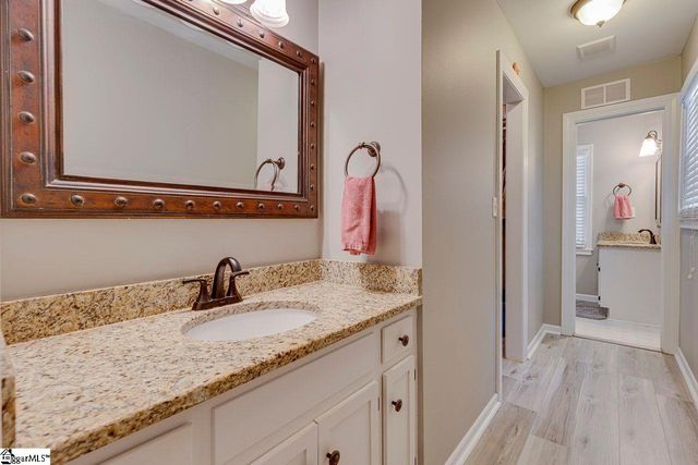 302 Sagramore Lane, Simpsonville, SC 29681