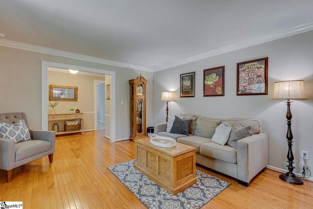 302 Sagramore Lane, Simpsonville, SC 29681