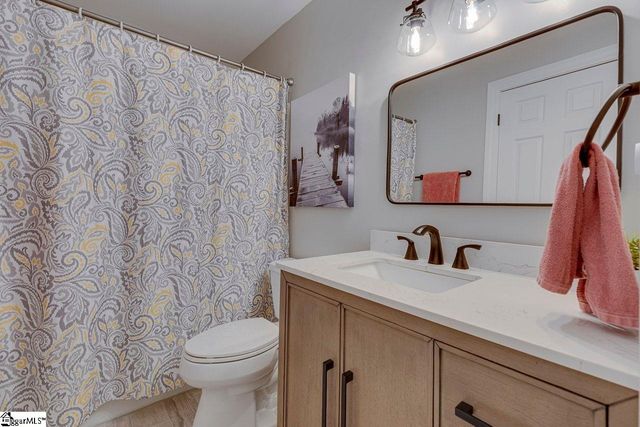 302 Sagramore Lane, Simpsonville, SC 29681