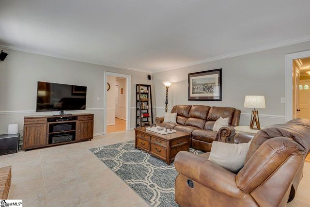 302 Sagramore Lane, Simpsonville, SC 29681