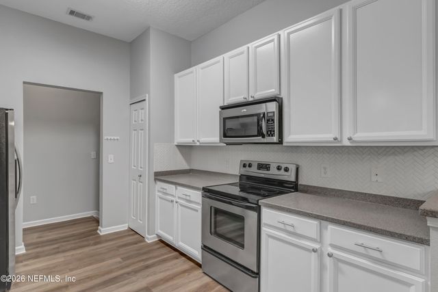 13843 HERONS LANDING Way 8, Jacksonville, FL 32224