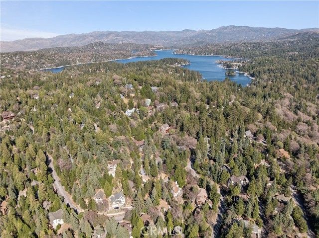 175 Massive, Lake Arrowhead, CA 92317