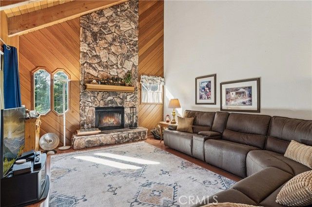 175 Massive, Lake Arrowhead, CA 92317