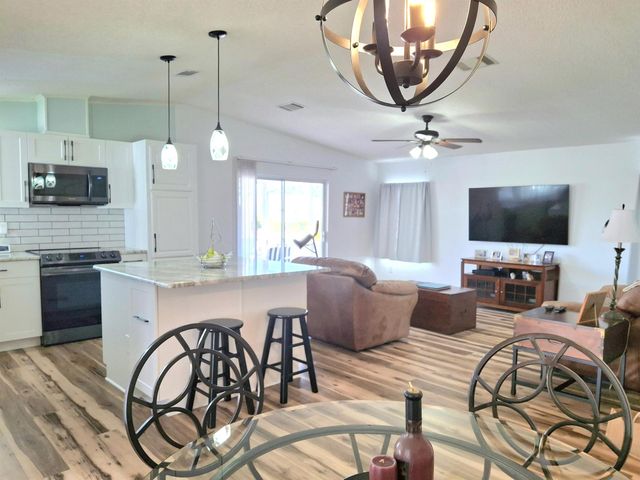 3809 Morning Dove Court, Port St Lucie, FL 34952