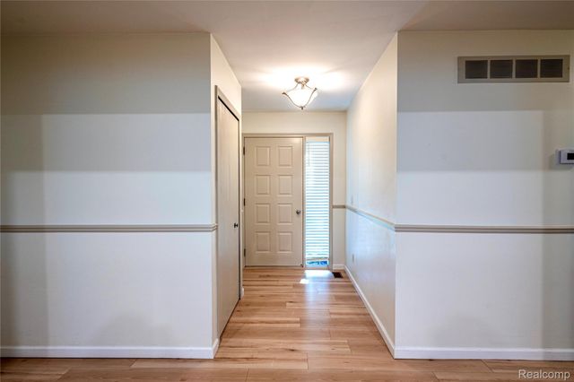36832 Carriage Drive, Sterling Heights, MI 48310