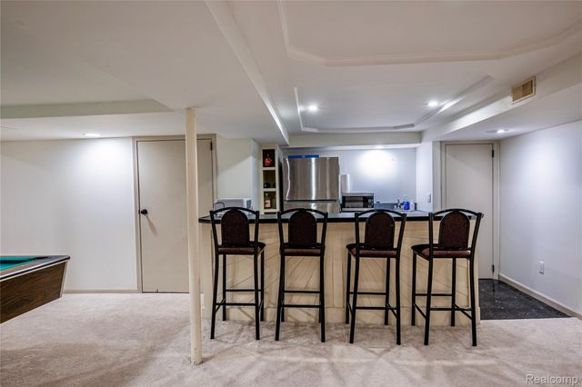 36832 Carriage Drive, Sterling Heights, MI 48310