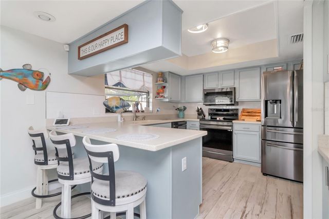 2604 GOLDCREST PLACE, Valrico, FL 33596