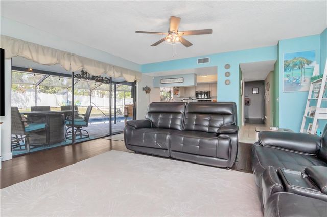 2604 GOLDCREST PLACE, Valrico, FL 33596