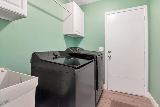 2604 GOLDCREST PLACE, Valrico, FL 33596