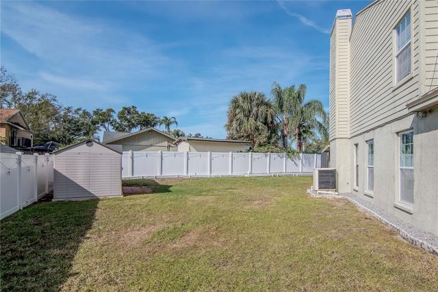 2604 GOLDCREST PLACE, Valrico, FL 33596