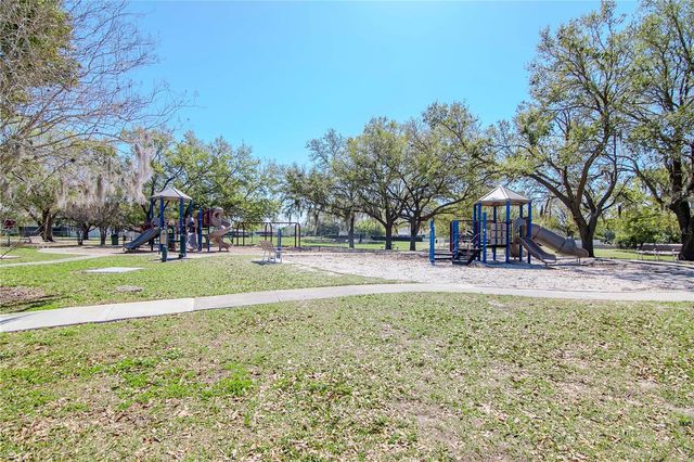 2604 GOLDCREST PLACE, Valrico, FL 33596