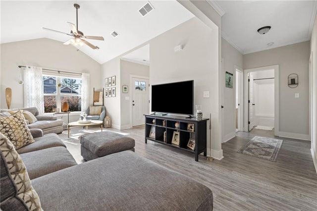 40 Calloway Lane, Cartersville, GA 30120