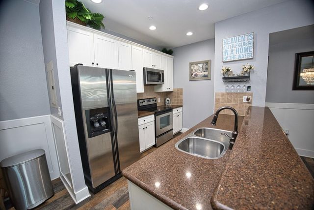 4141 Pointe West Drive 202, Galveston, TX 77554