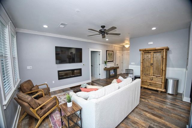 4141 Pointe West Drive 202, Galveston, TX 77554