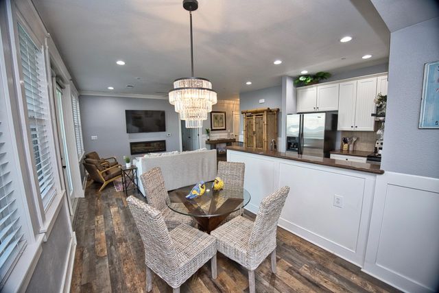 4141 Pointe West Drive 202, Galveston, TX 77554