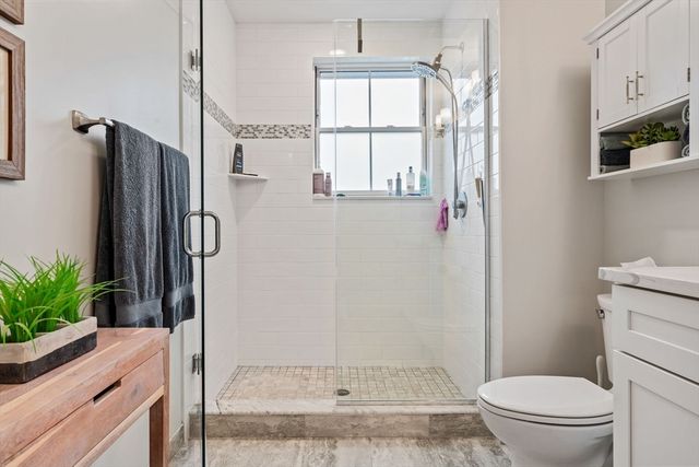131 Eliot St 405, Milton, MA 02186
