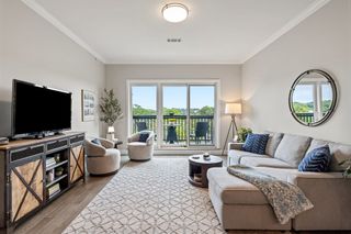 131 Eliot St 405, Milton, MA 02186