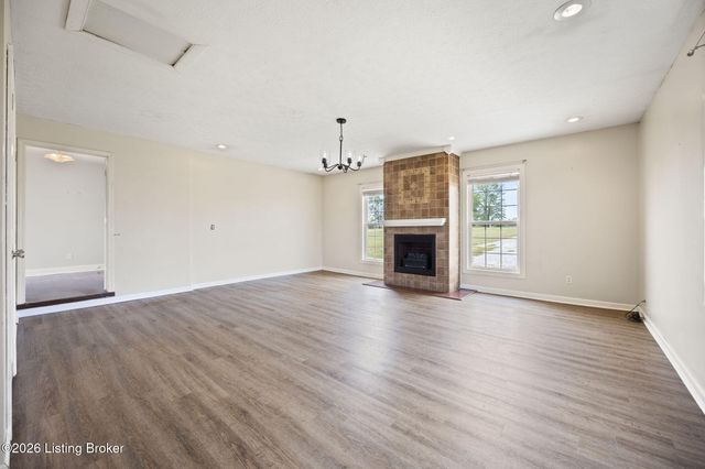 59 Normans Camp Rd, Harrodsburg, KY 40330