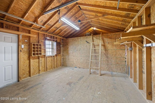 59 Normans Camp Rd, Harrodsburg, KY 40330