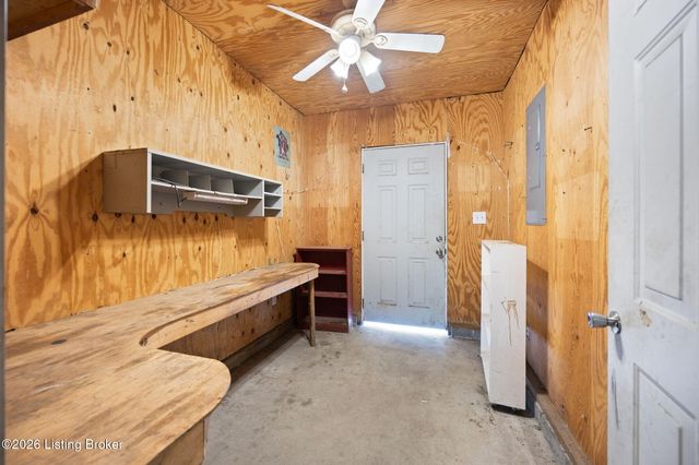 59 Normans Camp Rd, Harrodsburg, KY 40330