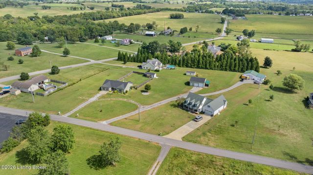 59 Normans Camp Rd, Harrodsburg, KY 40330
