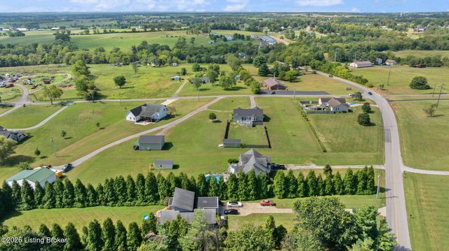 59 Normans Camp Rd, Harrodsburg, KY 40330