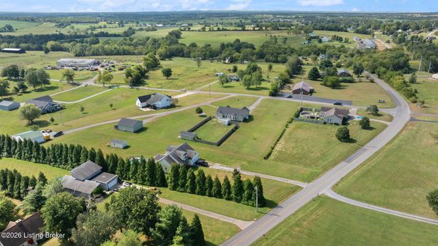 59 Normans Camp Rd, Harrodsburg, KY 40330