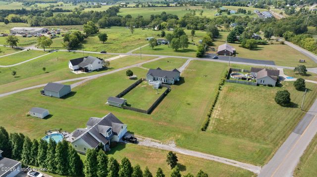 59 Normans Camp Rd, Harrodsburg, KY 40330