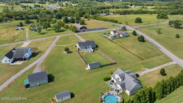 59 Normans Camp Rd, Harrodsburg, KY 40330