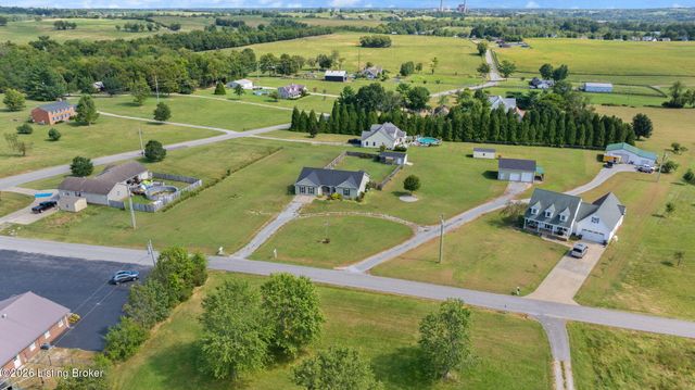 59 Normans Camp Rd, Harrodsburg, KY 40330
