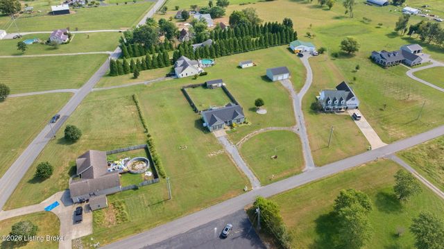 59 Normans Camp Rd, Harrodsburg, KY 40330