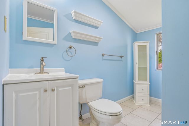 1572 Whitney Avenue, Hamden, CT 06517