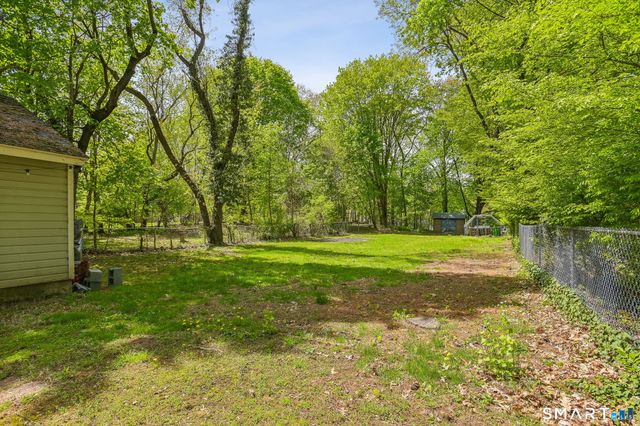 1572 Whitney Avenue, Hamden, CT 06517