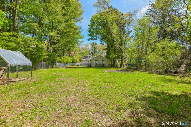 1572 Whitney Avenue, Hamden, CT 06517