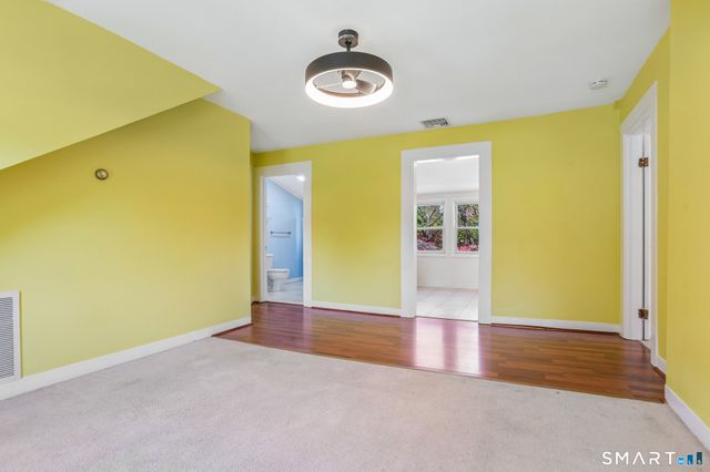1572 Whitney Avenue, Hamden, CT 06517