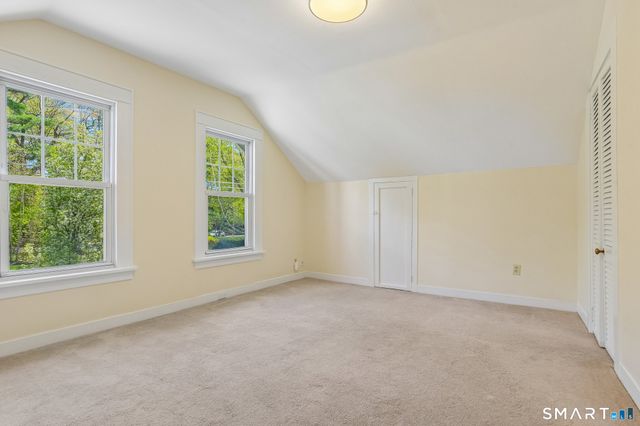 1572 Whitney Avenue, Hamden, CT 06517