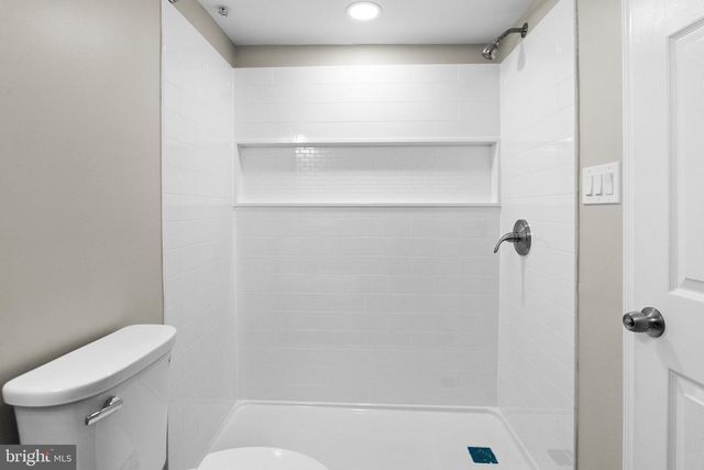 6929 BANK ST, Baltimore, MD 21224