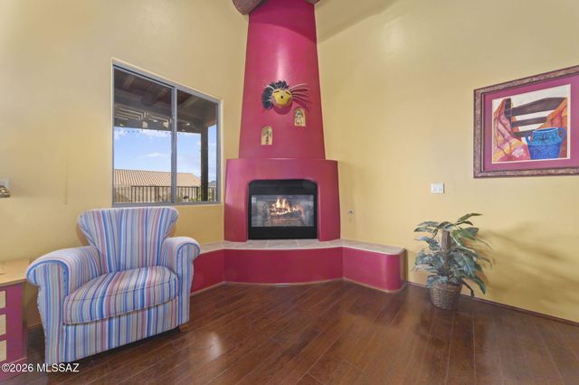 8070 W Crowned Eagle Court, Tucson, AZ 85757