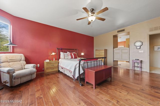 8070 W Crowned Eagle Court, Tucson, AZ 85757