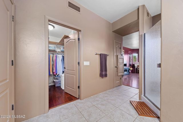 8070 W Crowned Eagle Court, Tucson, AZ 85757