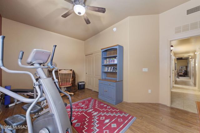 8070 W Crowned Eagle Court, Tucson, AZ 85757