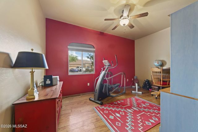 8070 W Crowned Eagle Court, Tucson, AZ 85757