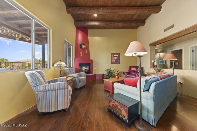 8070 W Crowned Eagle Court, Tucson, AZ 85757